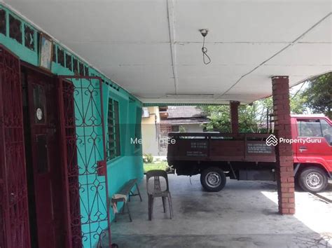 Ladyboys in Kampung Kangkar Teberau (Johor Bahru) – See all .